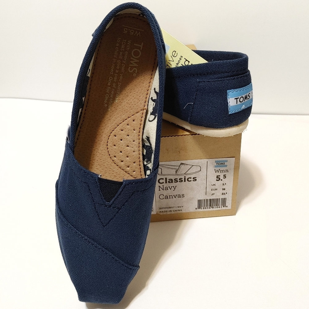 🆕 TOMS Navy Canvas
